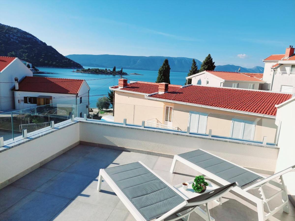 Villa Luni Blace Esterno foto
